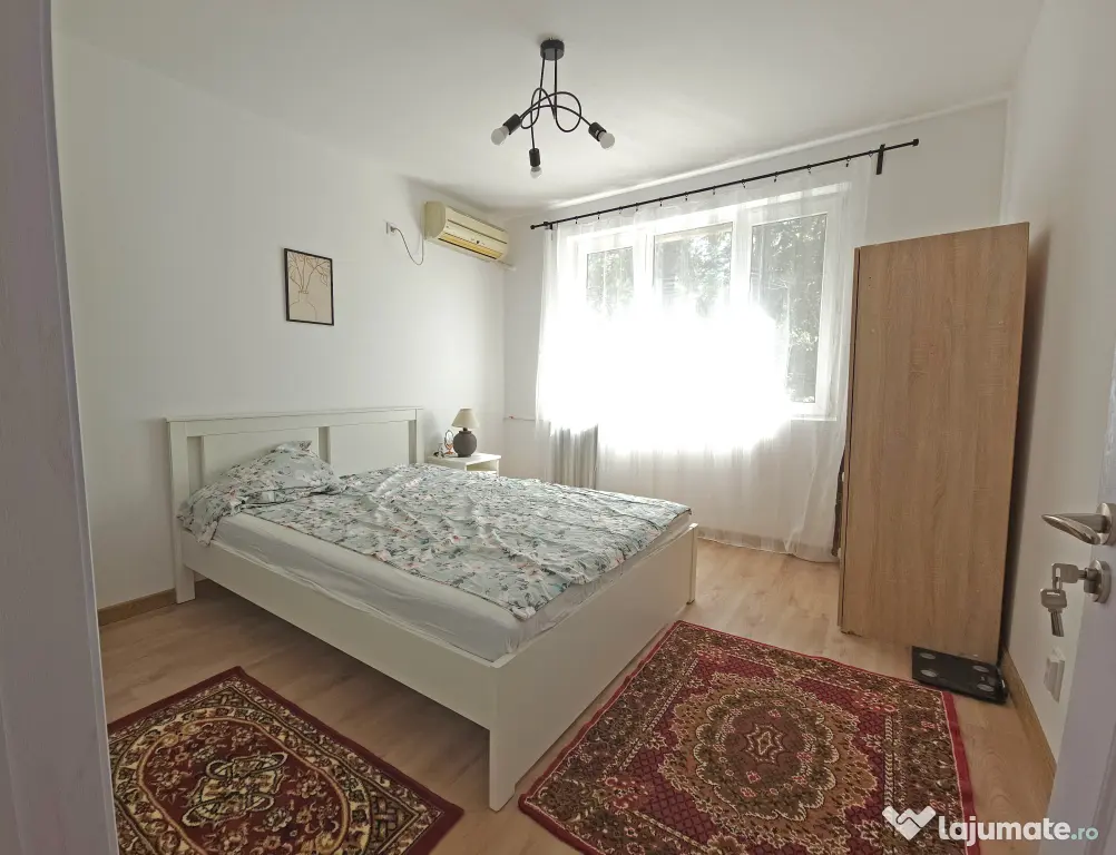 Inchiriez apartament 2 camere