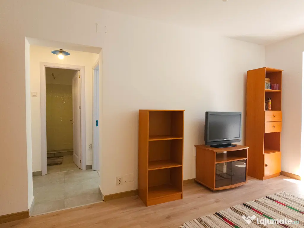 Inchiriez apartament 2 camere