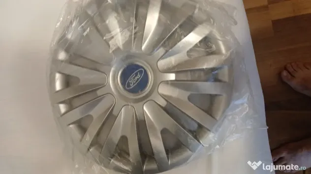 Set 4 capace pe 16" cu personalizate cu sigla Ford folosite 1 sezon - 100 lei
