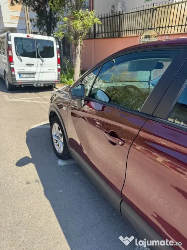 Vand autoturism marca Opel Croslland X