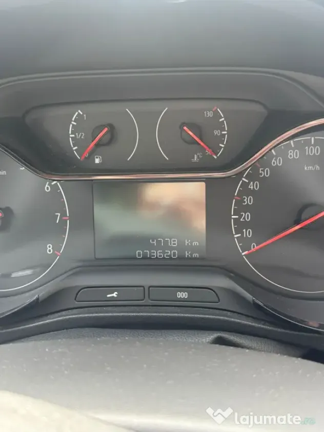 Vand autoturism marca Opel Croslland X