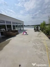 VILA SNAGOV ZORELELOR PE LAC 
