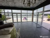 VILA SNAGOV ZORELELOR PE LAC 