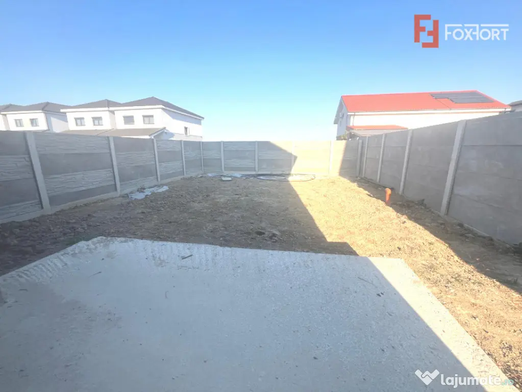 Duplex cu 4 camere, despartit prin camera tehnic - zona Urse