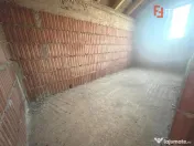 Duplex cu 4 camere, despartit prin camera tehnic - zona Urse 