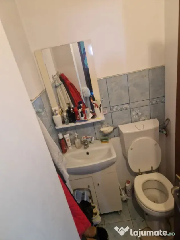 - Apartament 3 camere confort 1 decomandat, zona Obor, supra