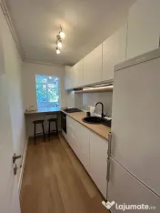 Timpuri noi tineretului piscului etaj 4 