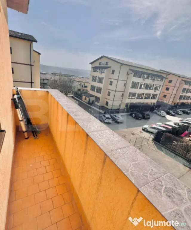 Apartament 53 mp + loc de parcare - Valea Adanca