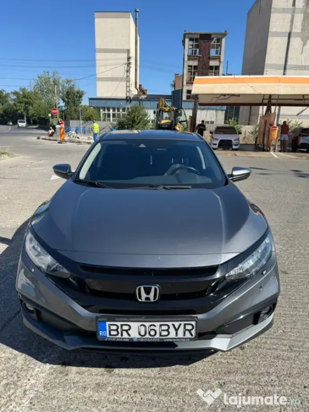 Honda Civic 18500 € (ușor negociabil)