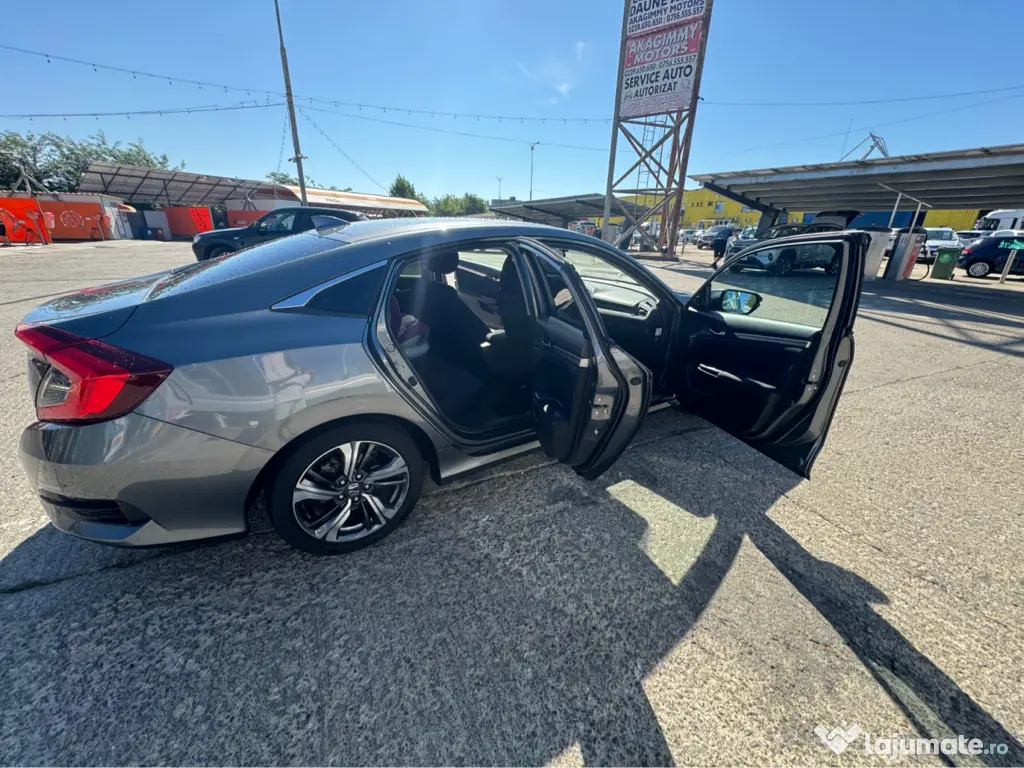 Honda Civic 18500 € (ușor negociabil)
