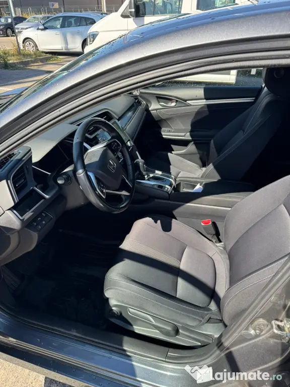 Honda Civic 18500 € (ușor negociabil)