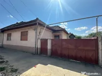Bocsa Montana, 2 Case la strada Principala, la pret de una 