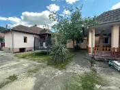 Bocsa Montana, 2 Case la strada Principala, la pret de una 