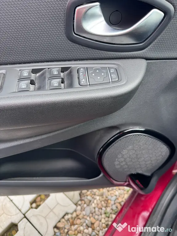 Renault Clio EnergyTCE 120cp, 6 trepte, incalzire scaune,led