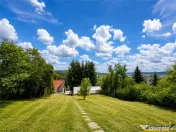Proprietate deosebita, pe domeniu de 2.300 mp, panorama, Sub 