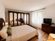 Proprietate deosebita, pe domeniu de 2.300 mp, panorama, Sub 