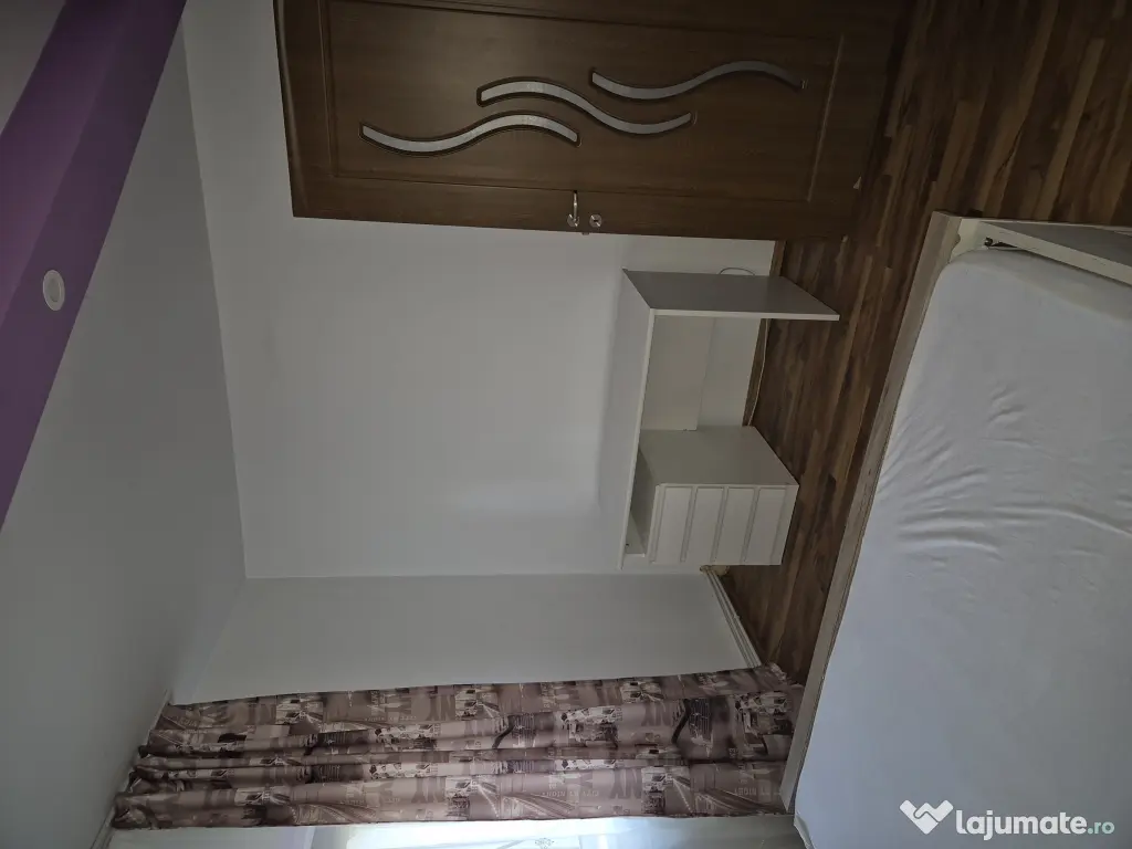 Închiriez apartament doua camere