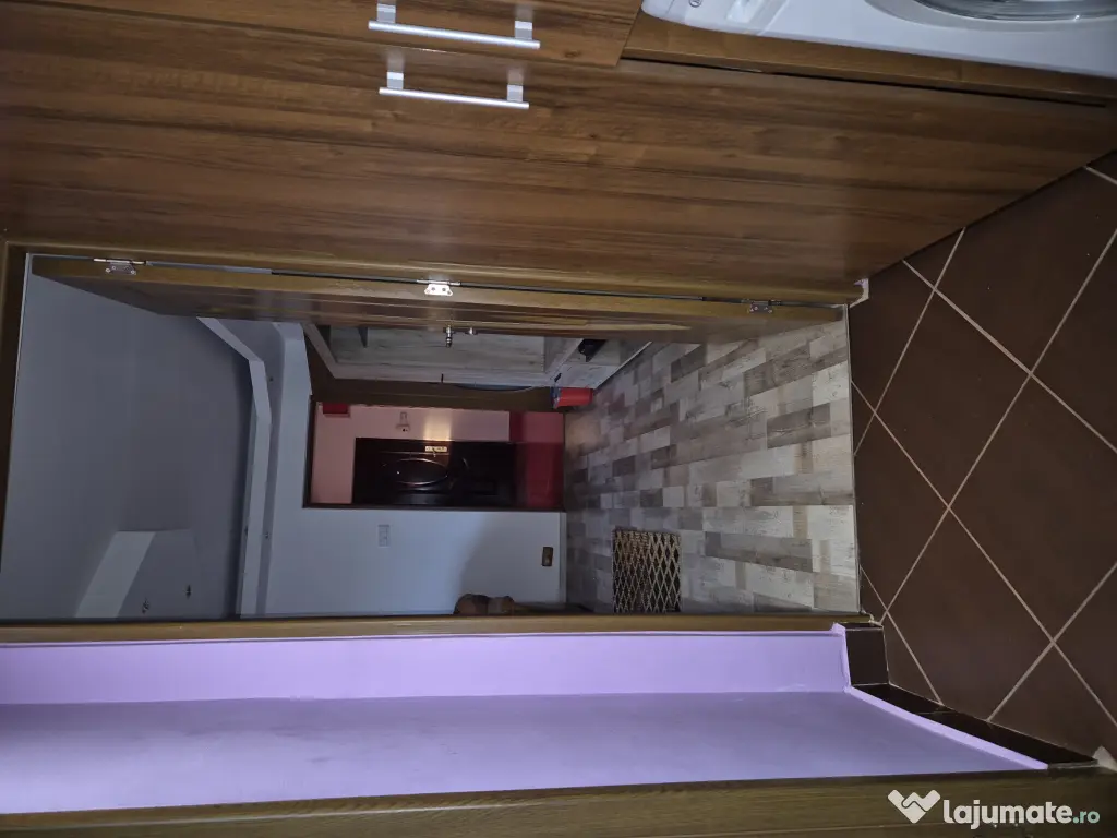Închiriez apartament doua camere