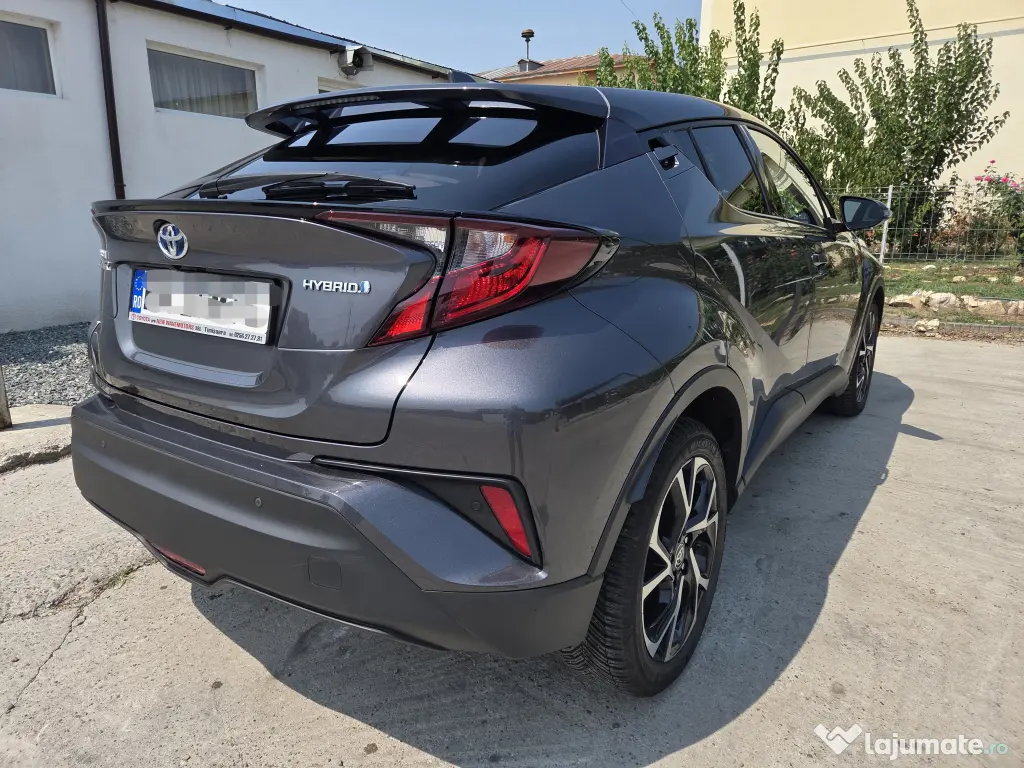 De vânzare: Toyota C-HR Hybrid Noiembrie 2021