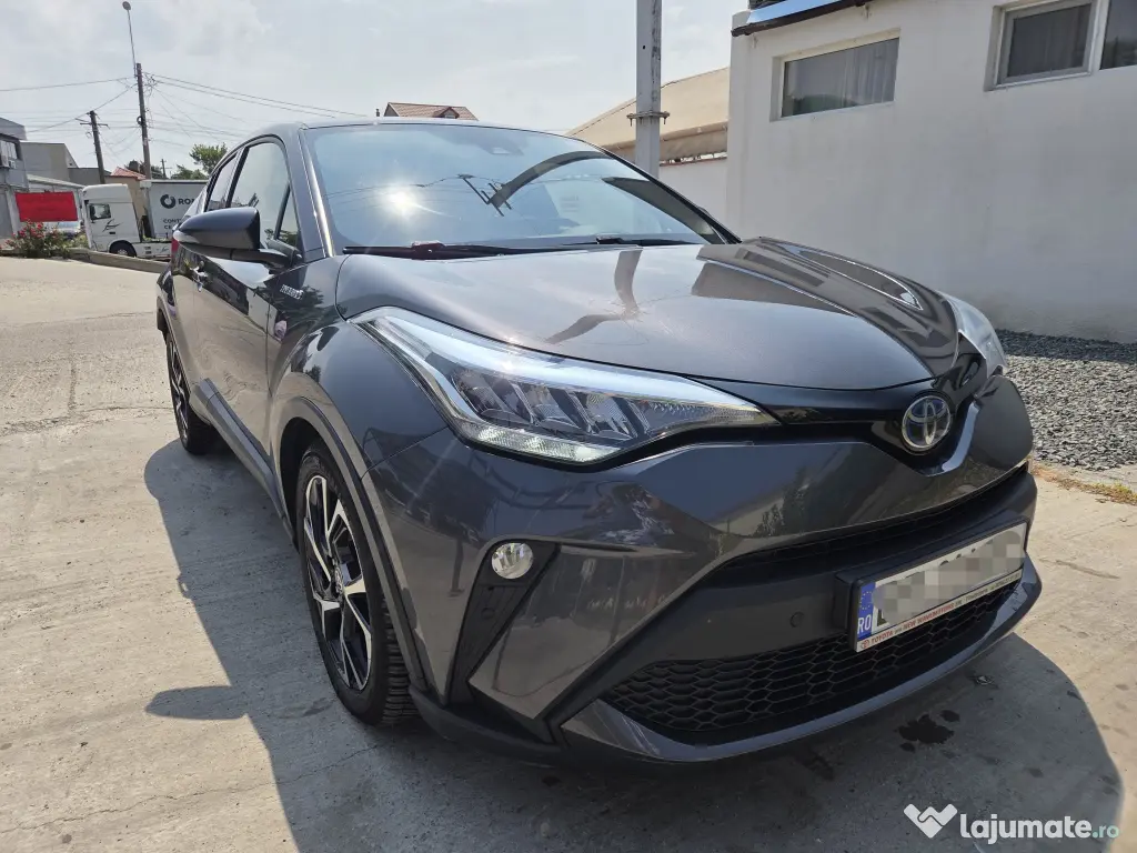 De vânzare: Toyota C-HR Hybrid Noiembrie 2021