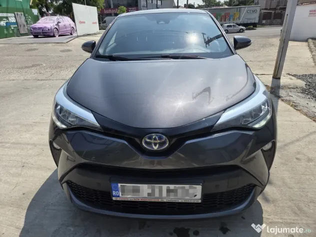 De vânzare: Toyota C-HR Hybrid Noiembrie 2021