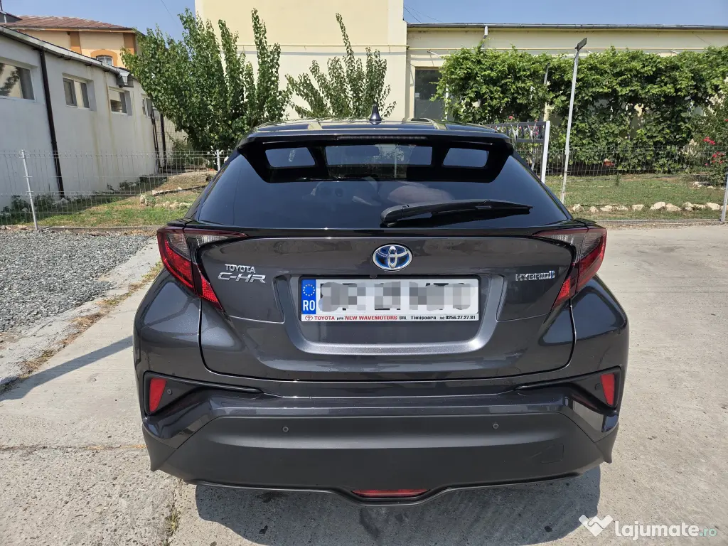 De vânzare: Toyota C-HR Hybrid Noiembrie 2021