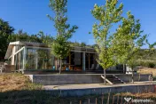 Conac boieresc 11 camere, cramă, terasă închisă 200 mp, 