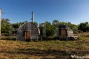 Conac boieresc 11 camere, cramă, terasă închisă 200 mp, 