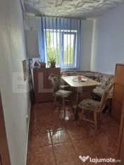 Apartament luminos cu 3 camere | Florilor | Parcare și Box? 