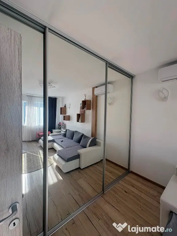Apartament de 2 camere zona TRACTORUL,Str Nicolae Labis,
