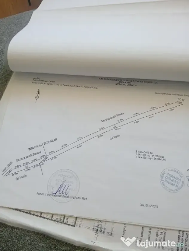 vând teren intravilan și extravilan