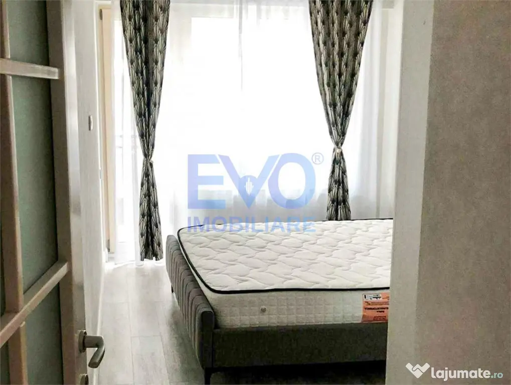Apartament cu 2 camere, aer conditionat, decomandat, Royal T