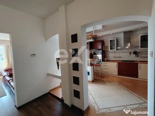 Apartament spatios, 4 camere, cartierul Zorilor