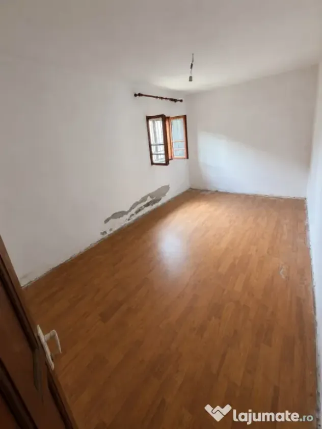 Spatiu de inchiriat pentru atelier / depozit / activitate co