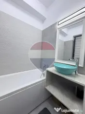 Vilă modernă de vânzare | 4 camere și terasă | Curte... 