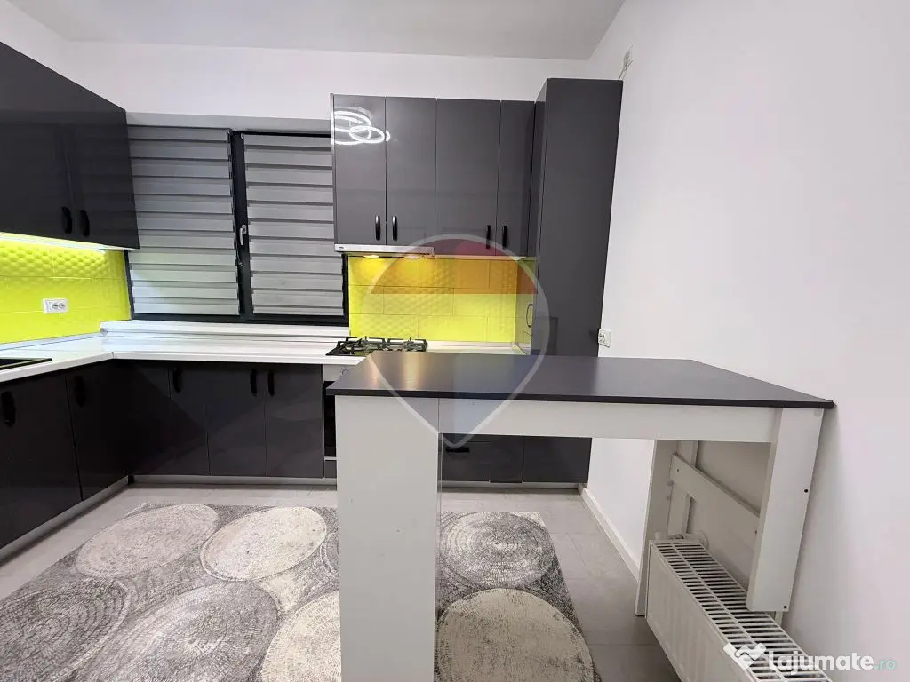 Vilă modernă de vânzare | 4 camere și terasă | Curte...
