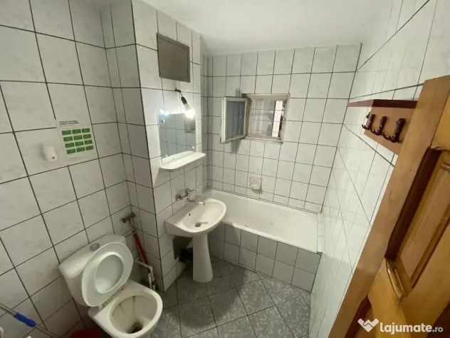 De vanzare/inchiriat spatiu comercial Siderurgistilor 82....