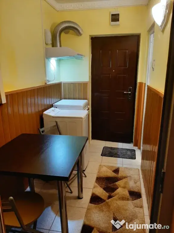 Garsonieră de închiriat str.Saturn,Galati - 250 euro