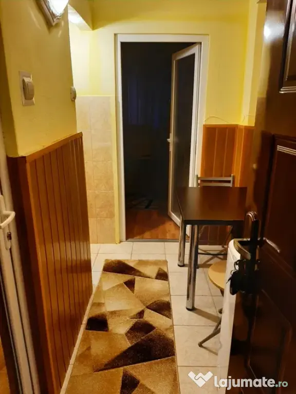 Garsonieră de închiriat str.Saturn,Galati - 250 euro