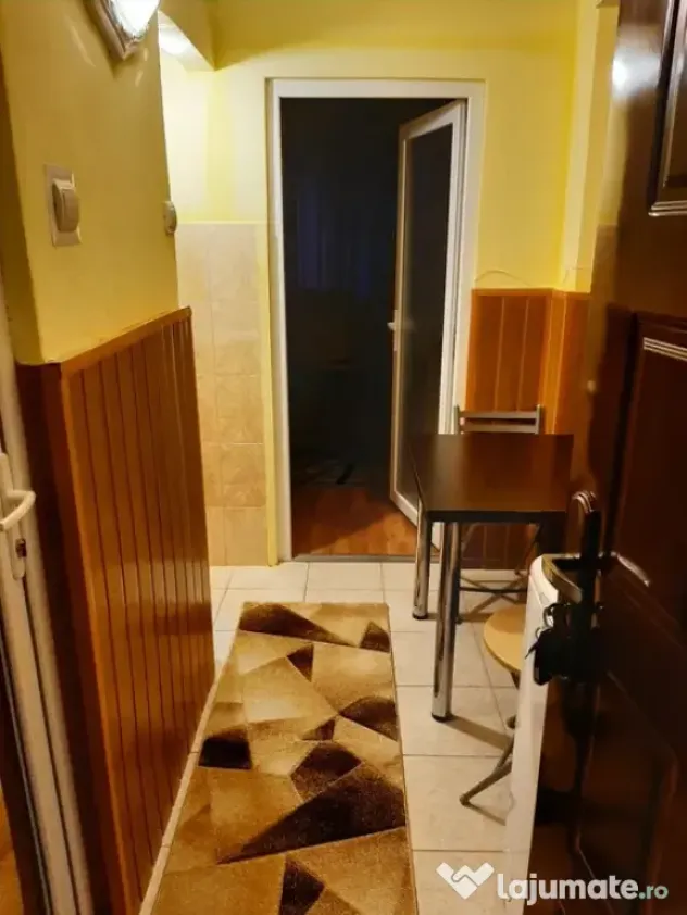 Garsonieră de închiriat str.Saturn,Galati - 250 euro