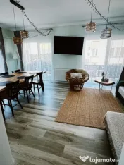 Apartament 3 camere, 72 mp, zona Terra