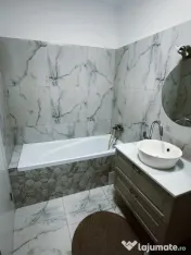 Apartament 3 camere, 72 mp, zona Terra