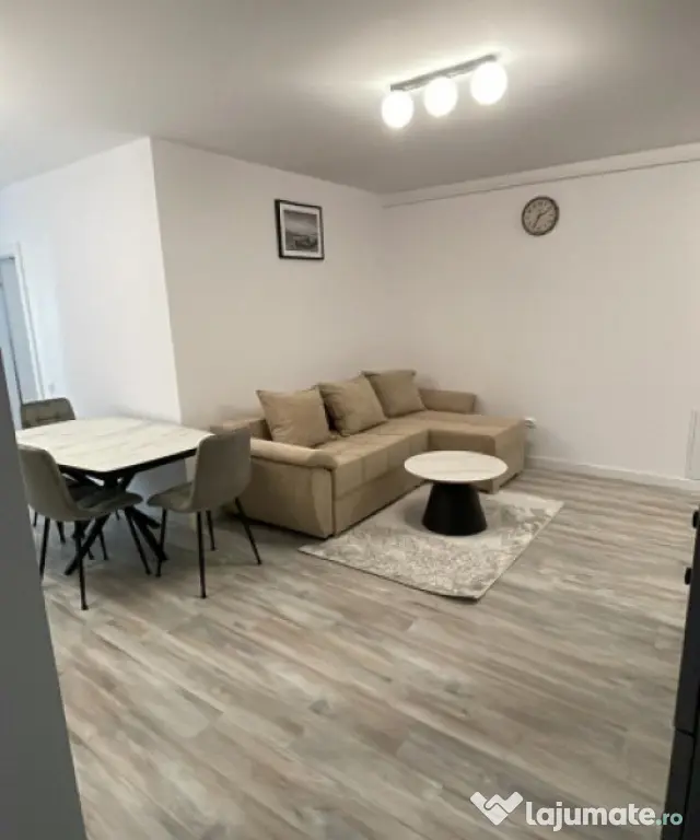 Apartament 3 camere, decomandat, bloc nou, 2 parcari zona Ti
