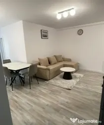 Apartament 3 camere, decomandat, bloc nou, 2 parcari zona Ti