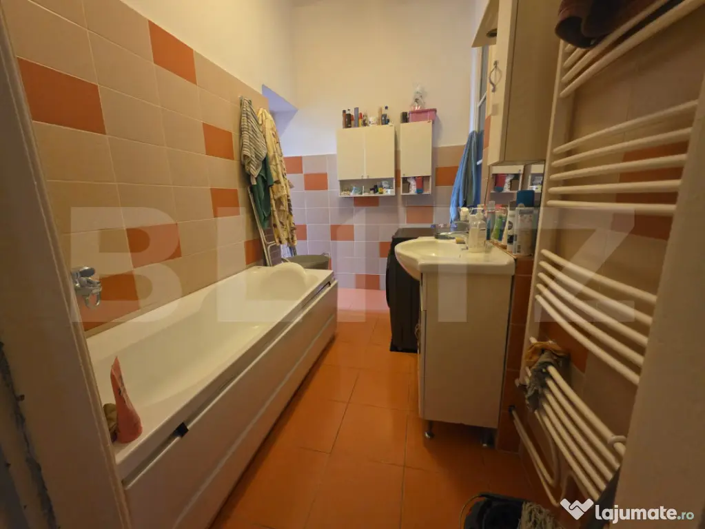 Apartament 3 camere, 75.25 mp, zonă Semicentrală