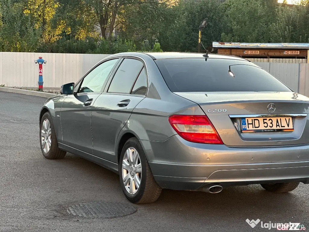 Mercedes-Benz C 200 CDI*2.2 D*navigatie*piele*af.2011*contract+fiscal pe loc