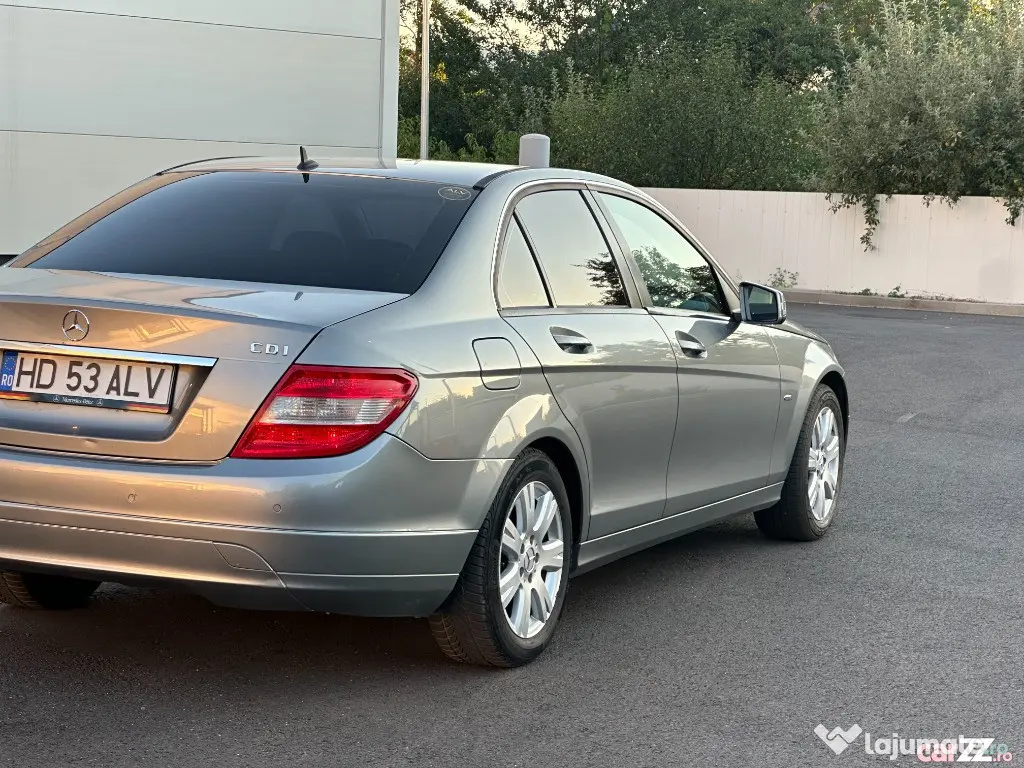 Mercedes-Benz C 200 CDI*2.2 D*navigatie*piele*af.2011*contract+fiscal pe loc