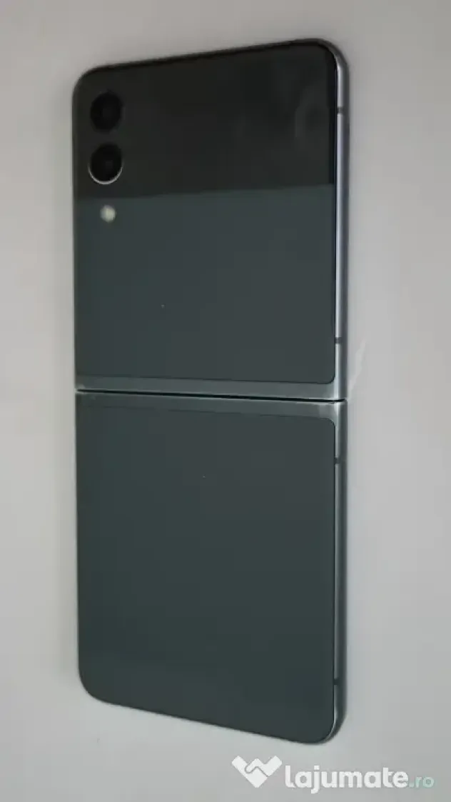 Telefon mobil Samsung Galaxy Z Flip 3, Dual SIM, 5G, 8 GB, 128 GB.