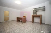 Apartament cu 3 camere de vânzare Decebal adiacent