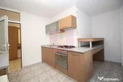 Apartament cu 3 camere de vânzare Decebal adiacent